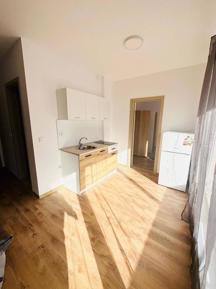 Cosy One-Bedroom Apartment with a Large Terrace in a Complex in Sunny Beach