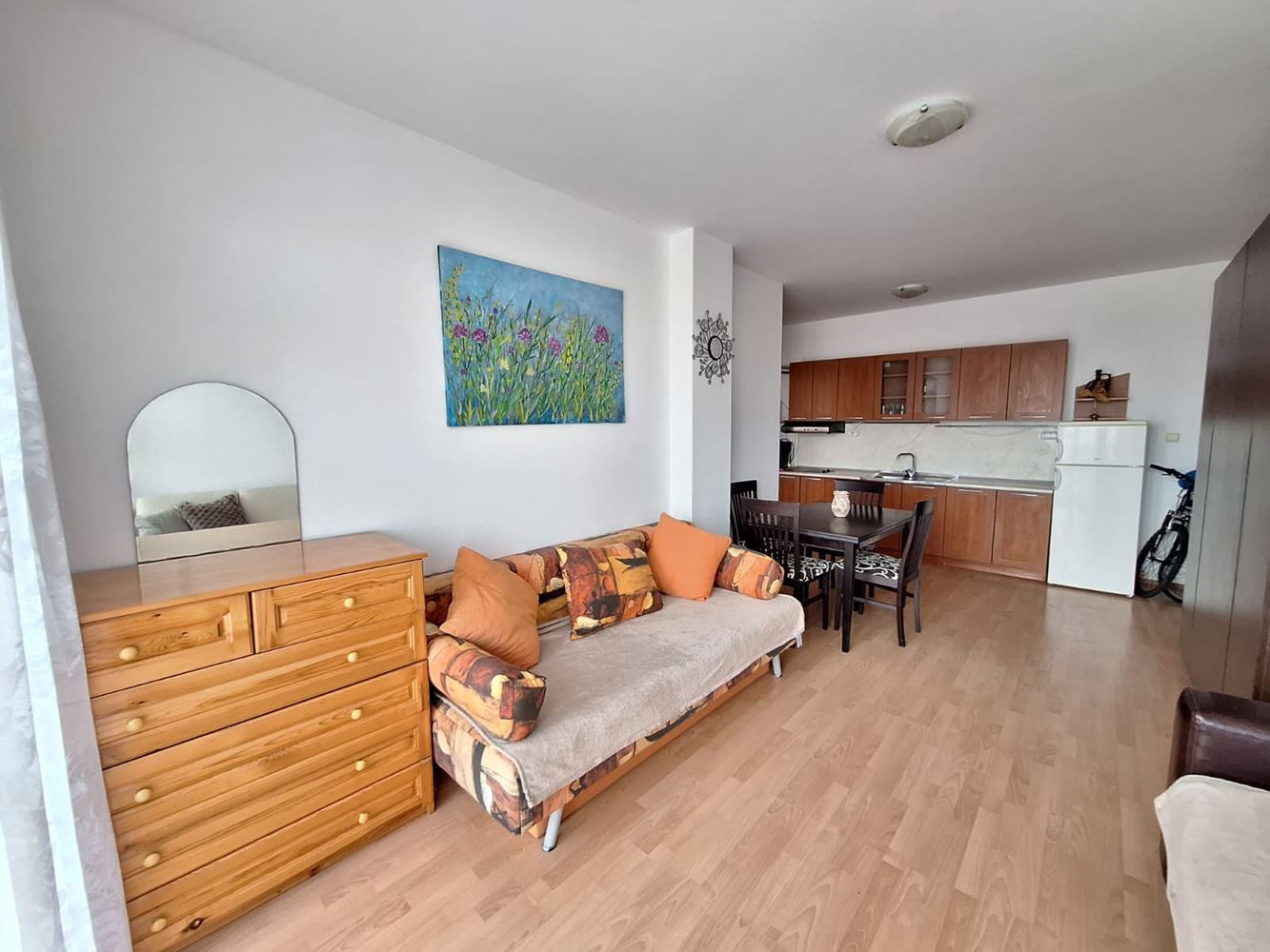 Spacious one-bedroom apartment in a luxury complex with pools and sports facilities