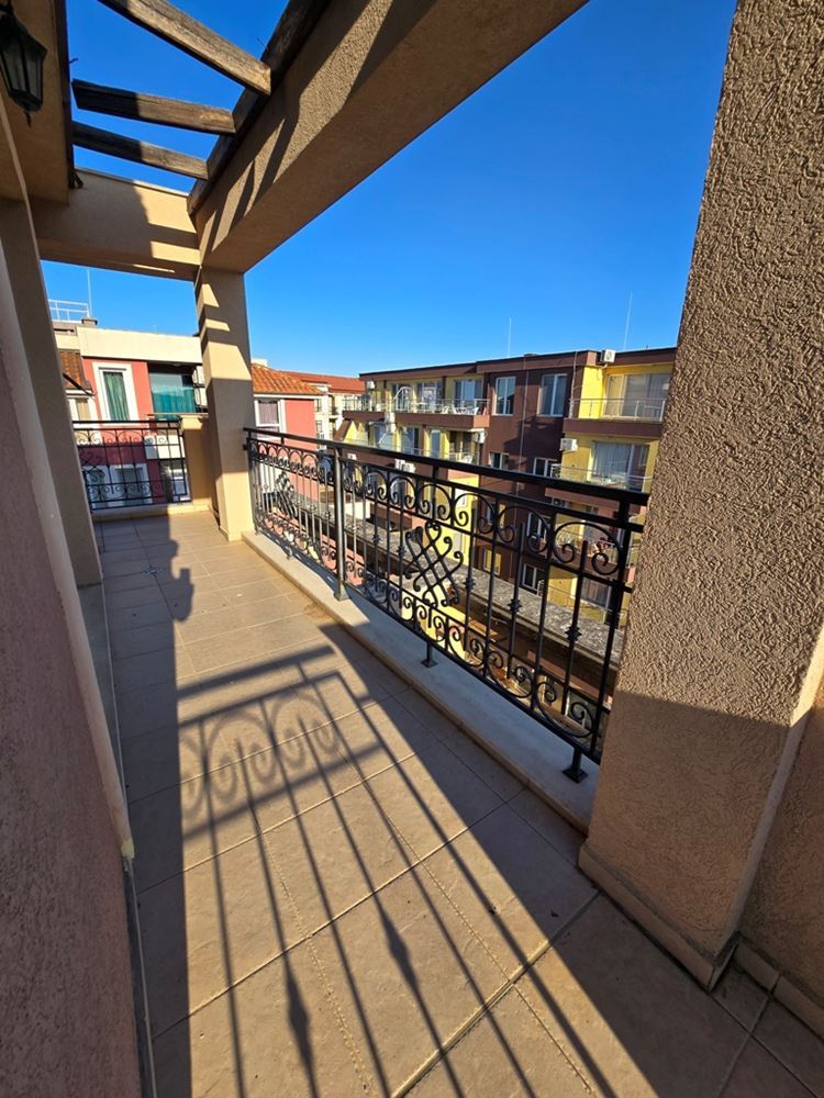 New One-Bedroom Apartment in Pomorie – Renovated, Ready for Furnishing, with a Spacious Balcony and Barbecue