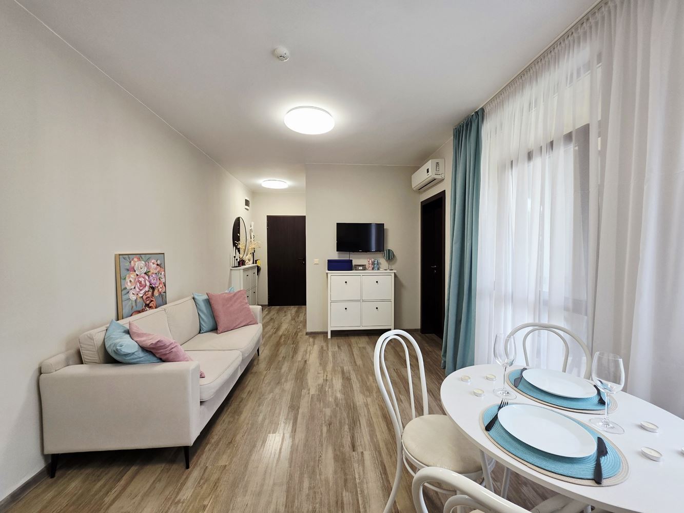 Sea Comfort with a Private Garden – One-Bedroom Apartment Just Steps from the Beach in Sveti Vlas