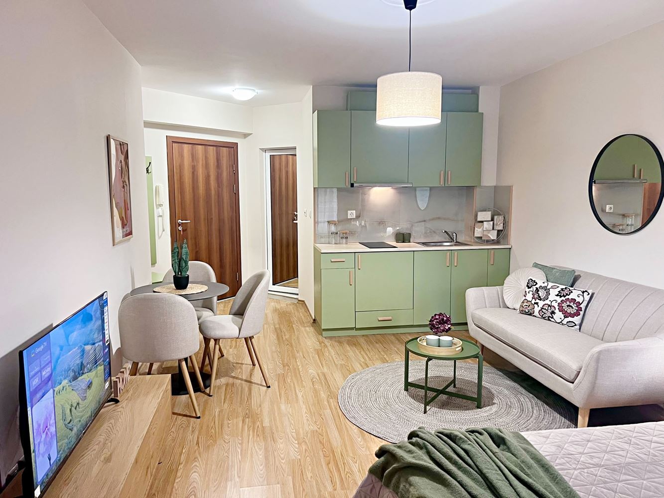 Studio with designer renovation in Sveti Vlas – only 200 m from the sea