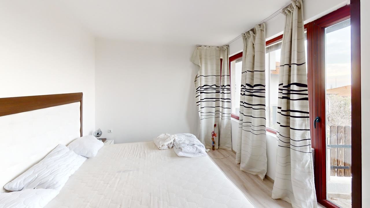 Two-Bedroom Apartment with Mountain Panorama in a Year-Round Complex near Sunny Beach