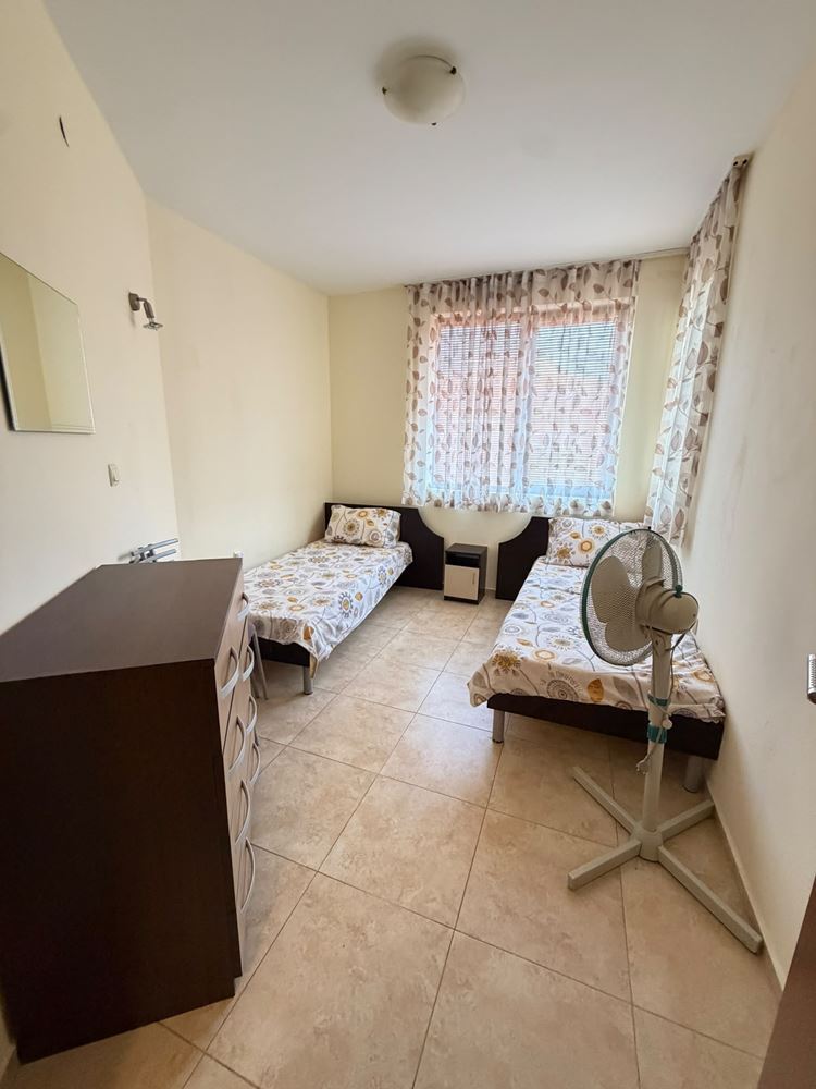 Ready-to-live-in apartment with two bedrooms in a nice complex in Nessebar