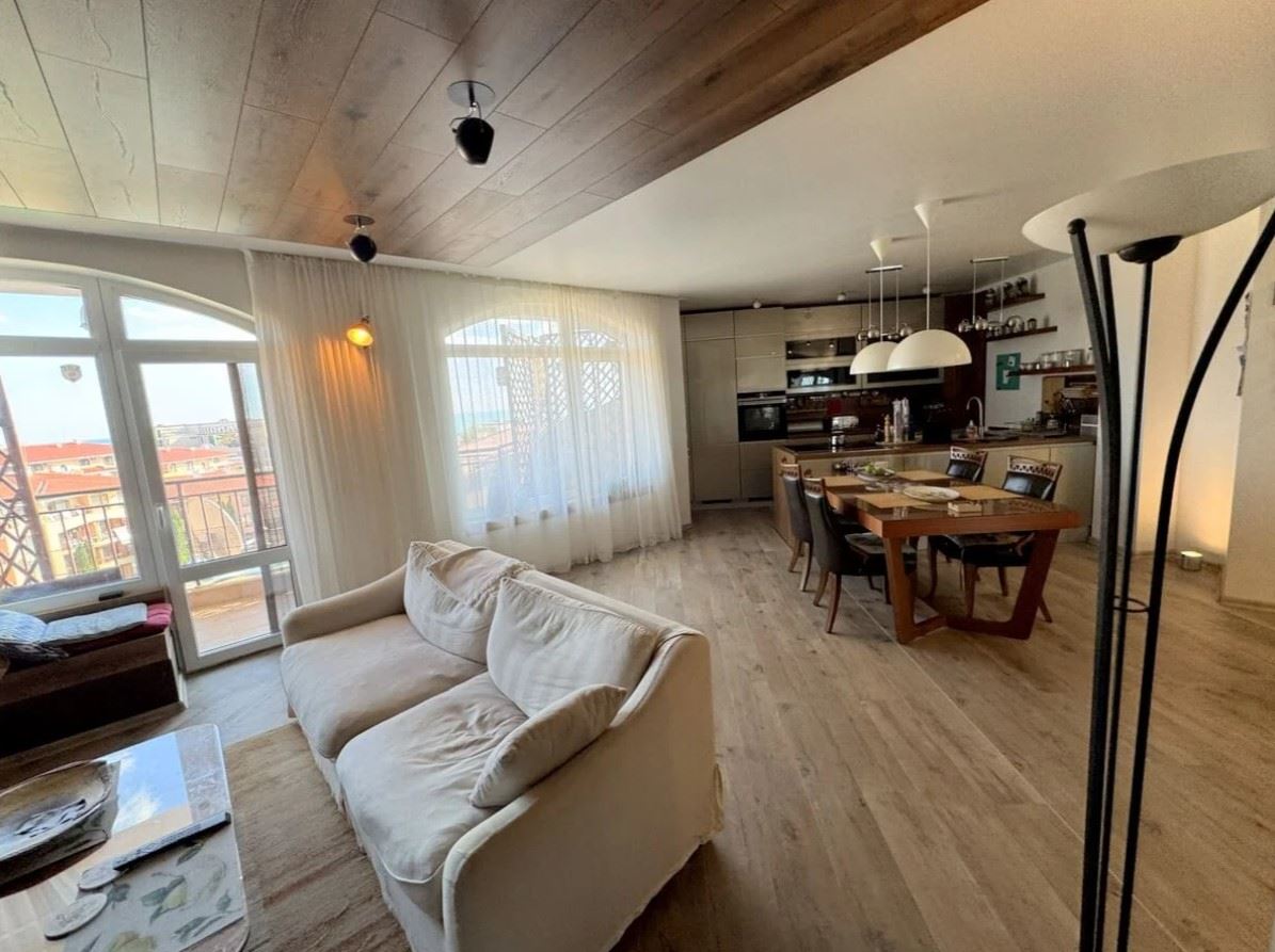 Apartment with three-bedroom in a prestigious gated complex in Saint Vlas – first line comfort and nature
