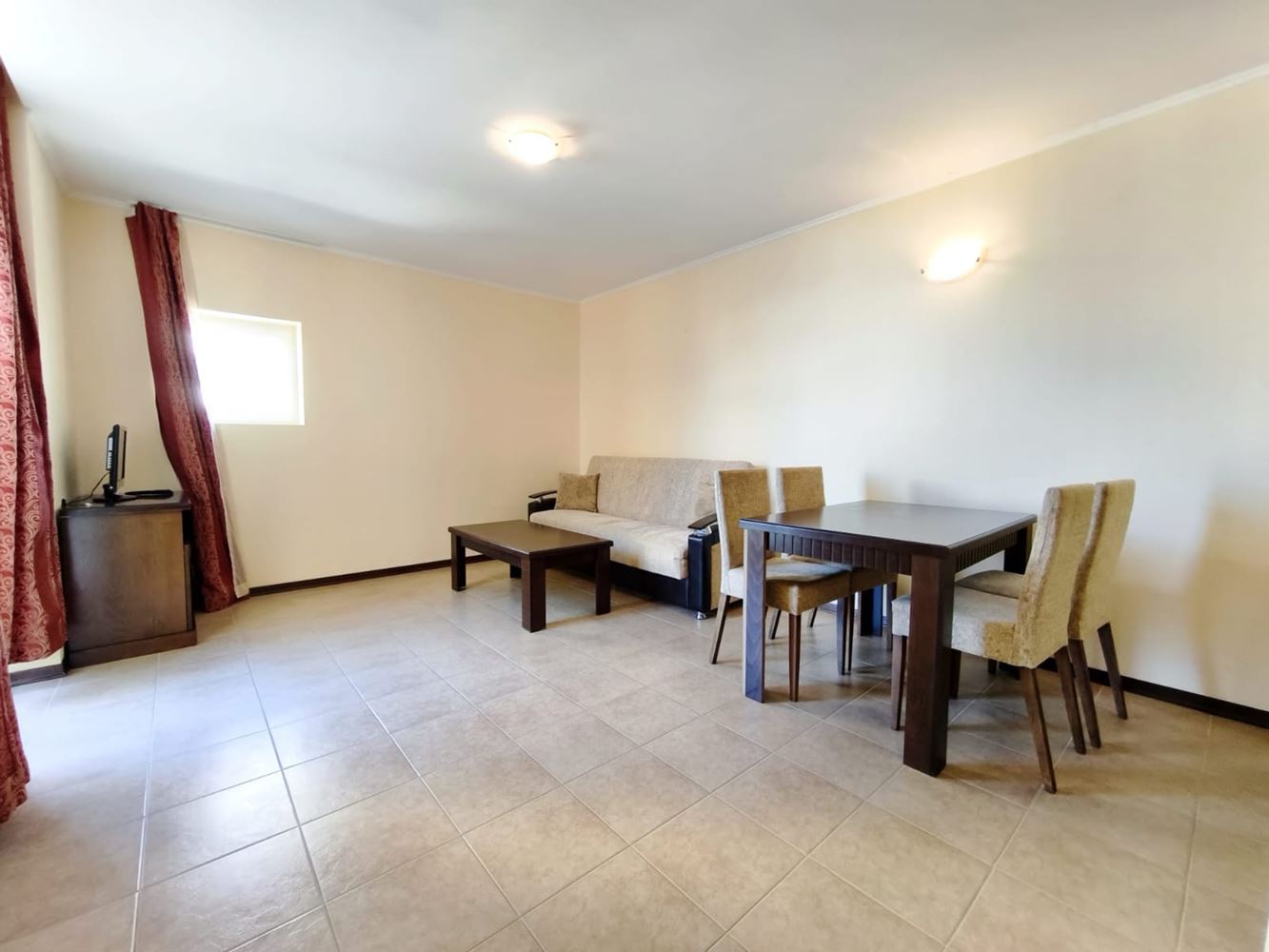 Luxury One-Bedroom Apartment on the First Line in Pomorie – Comfort and Seaside Atmosphere