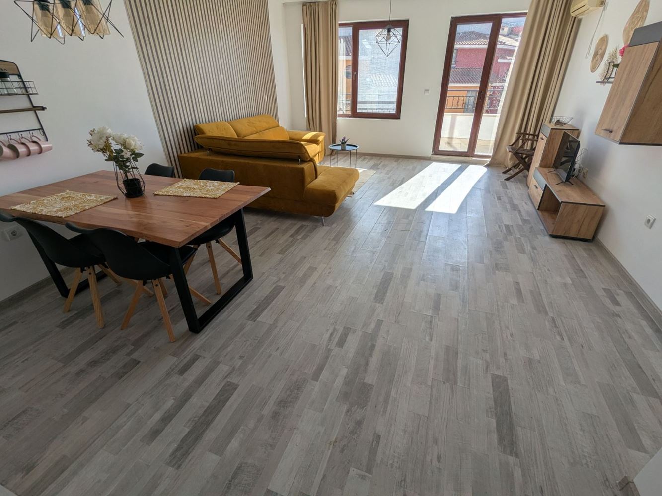 One-bedroom apartment with direct sea view in a luxury first-line complex in Aheloy