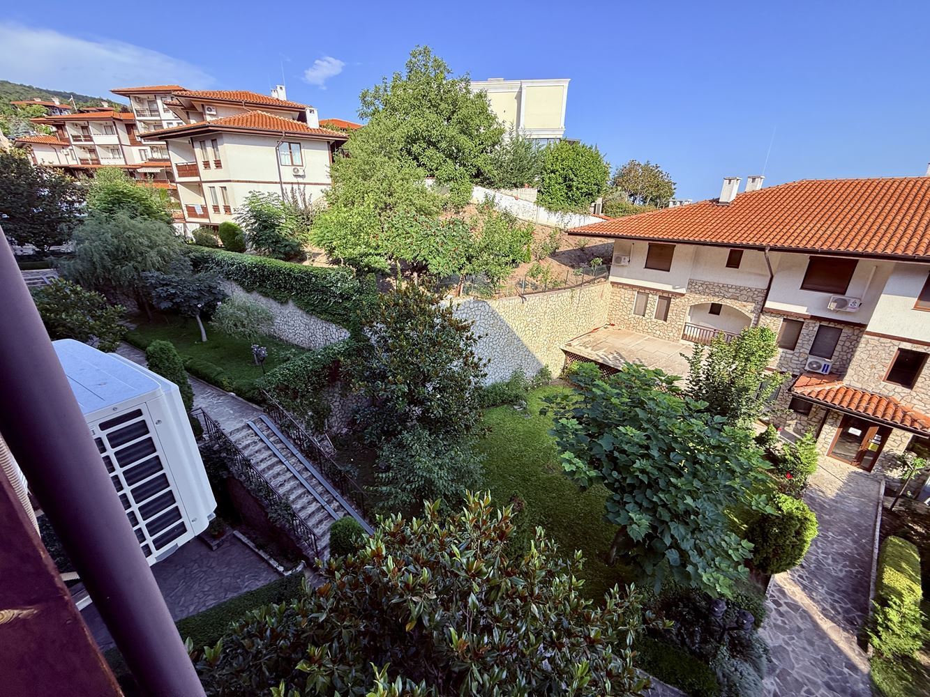 First-Line Apartment in Sveti Vlas – Stylish Property Near the Beach and Marina Dinevi Yacht Port