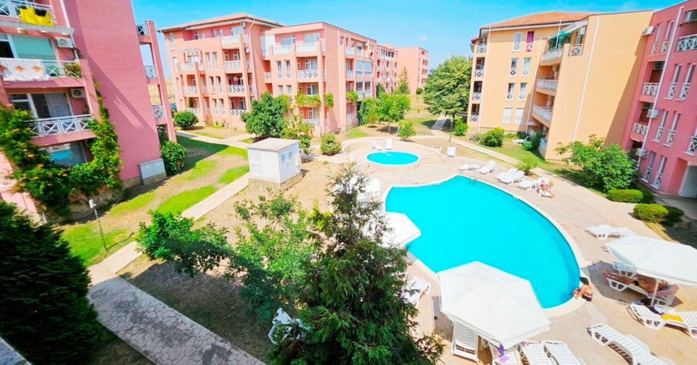 Exclusively furnished studio in a gated complex with rich infrastructure and a peaceful atmosphere