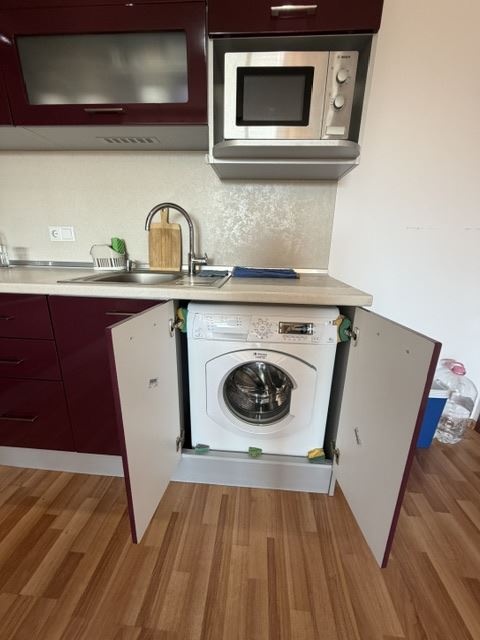 Sunny Beach: Spacious One-Bedroom Apartment with Pool View, 400 Metres from Cacao Beach