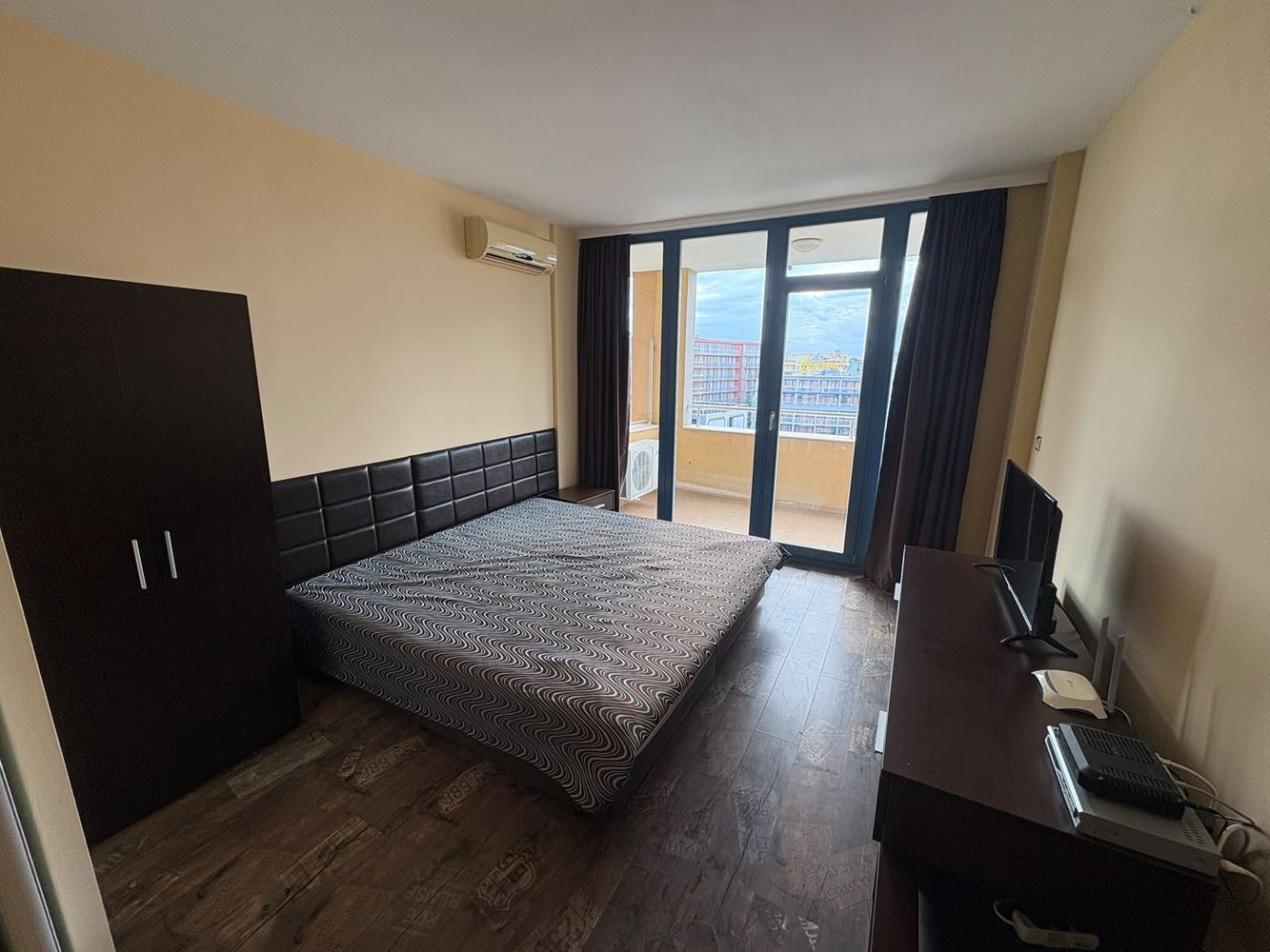 Two-bedroom apartment in Sunny Beach – spacious living, amenities and entertainment in a holiday complex