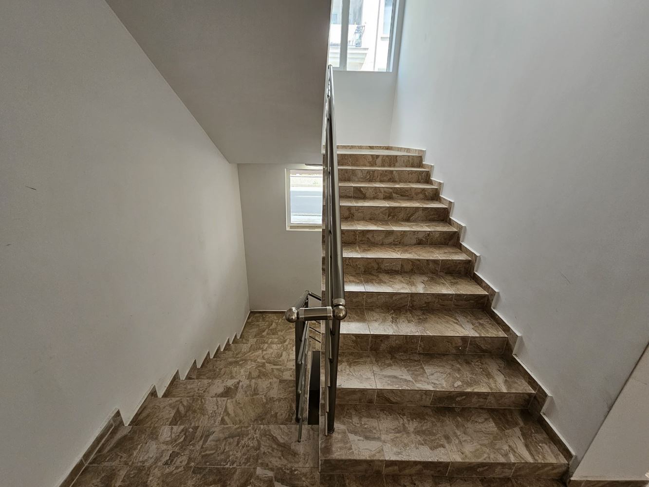 One-bedroom apartment in Sveti Vlas – bright semi-basement, ready to move in, no maintenance fee