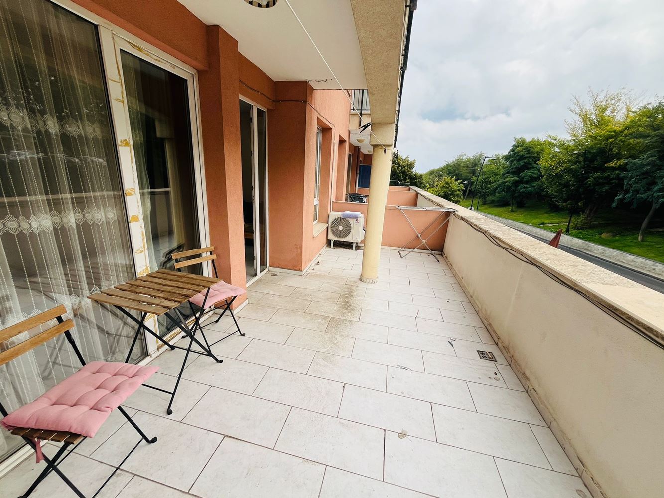 Excellent one-bedroom apartment in the heart of Nessebar with a large terrace and beautiful view