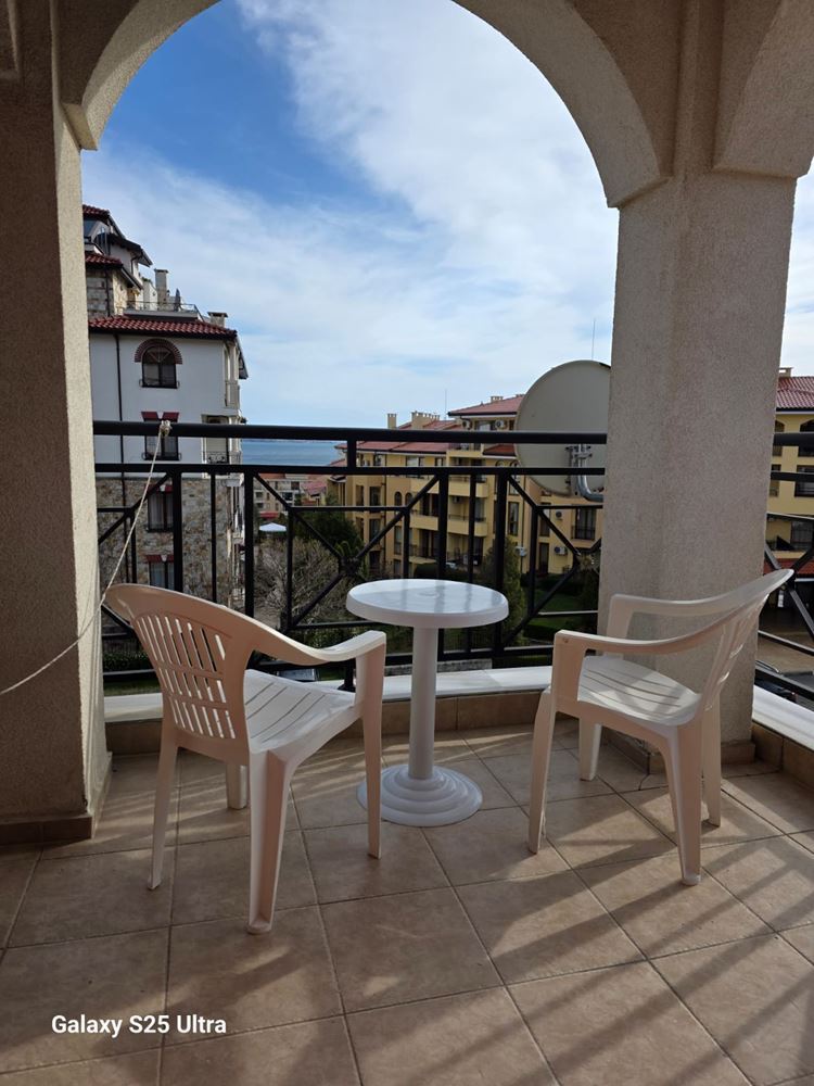 One-bedroom apartment with sea view and Old Nessebar view in Sveti Vlas