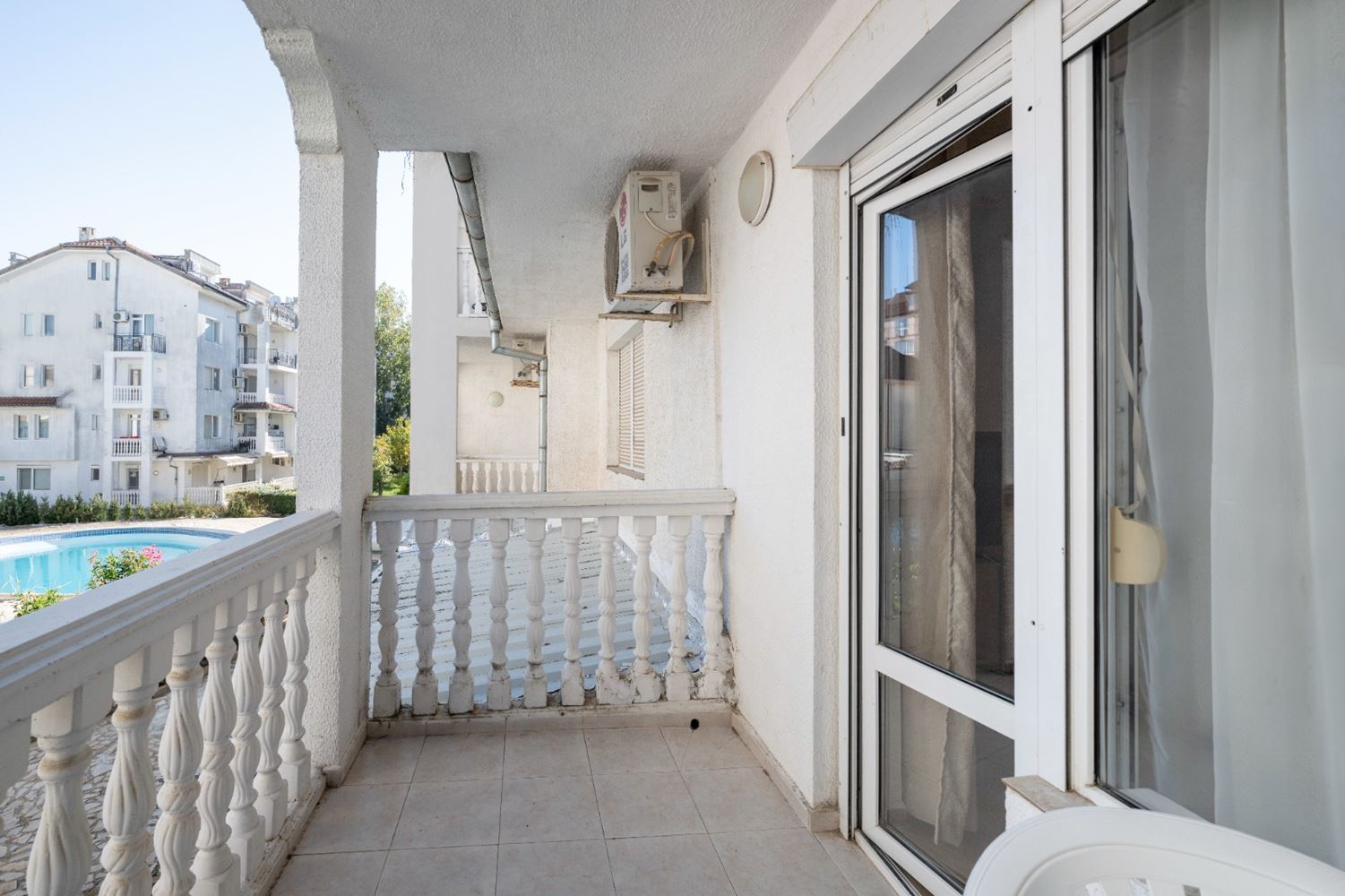 Spacious Apartment with Pool View in Sunny Beach – An Excellent Choice for Holidays and Investment