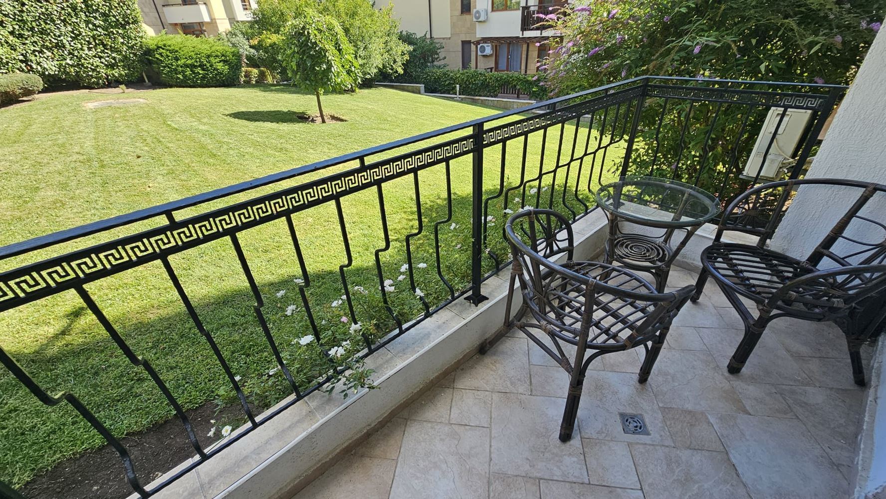 Seafront property – cozy one-bedroom apartment in Sveti Vlas