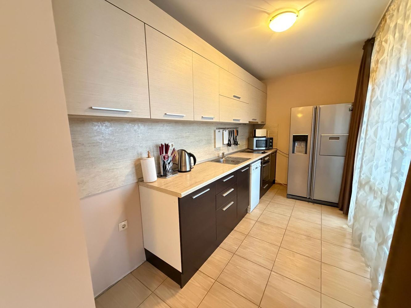Spacious three-room apartment in Nessebar – fully furnished, in a quiet and fast-developing area near the sea