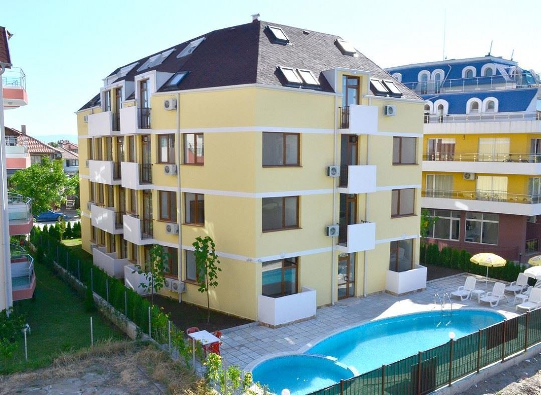Studio Apartment in Ravda with Swimming Pool and Parking Spaces – Comfortable Seaside Property at an Affordable Price