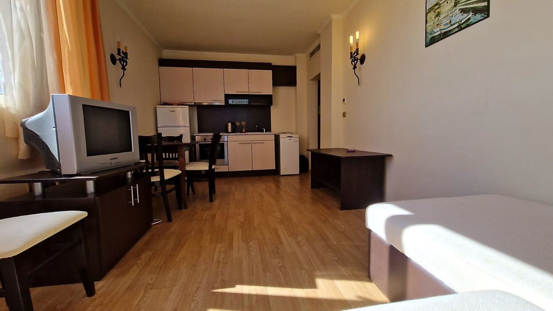 One-Bedroom Apartment with Breathtaking Panoramic Sea Views on the First Line in Elenite