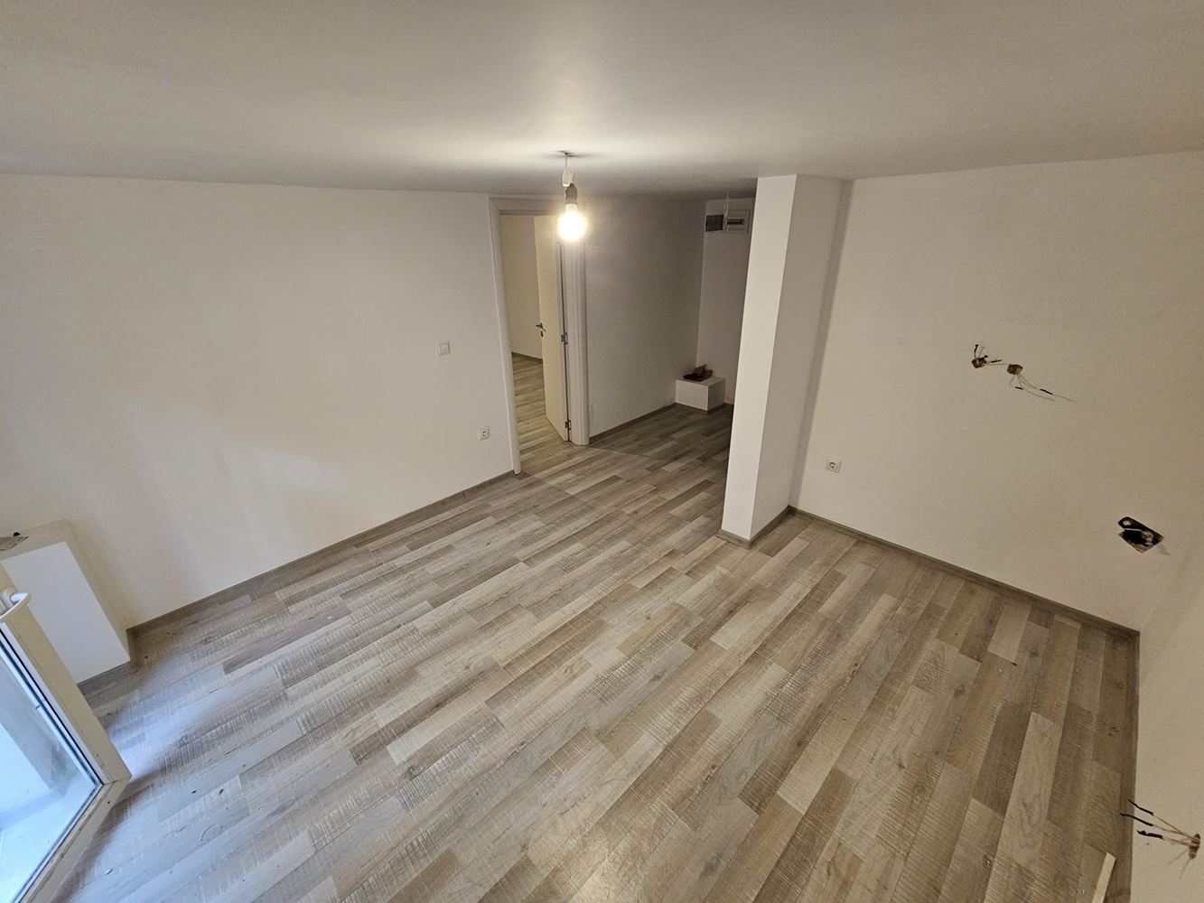 One-bedroom apartment in Sveti Vlas – bright semi-basement, ready to move in, no maintenance fee