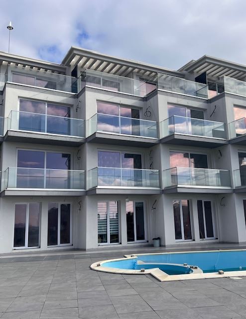 Compact studio in Sveti Vlas – 500 m from the beach, complex with swimming pool and parking