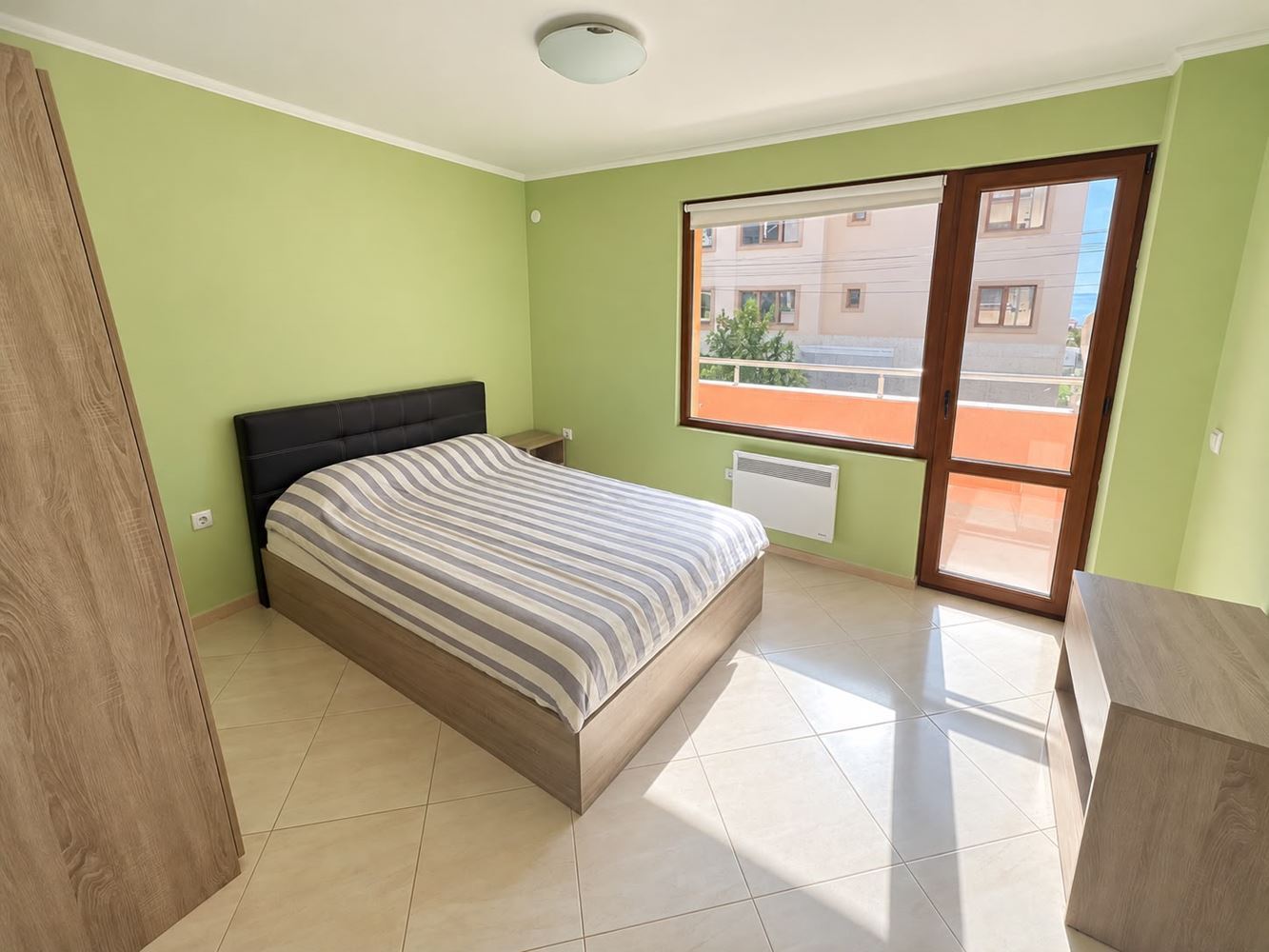 Spacious Three-Bedroom Apartment 100 m from the Sea in Ravda – No Maintenance Fee
