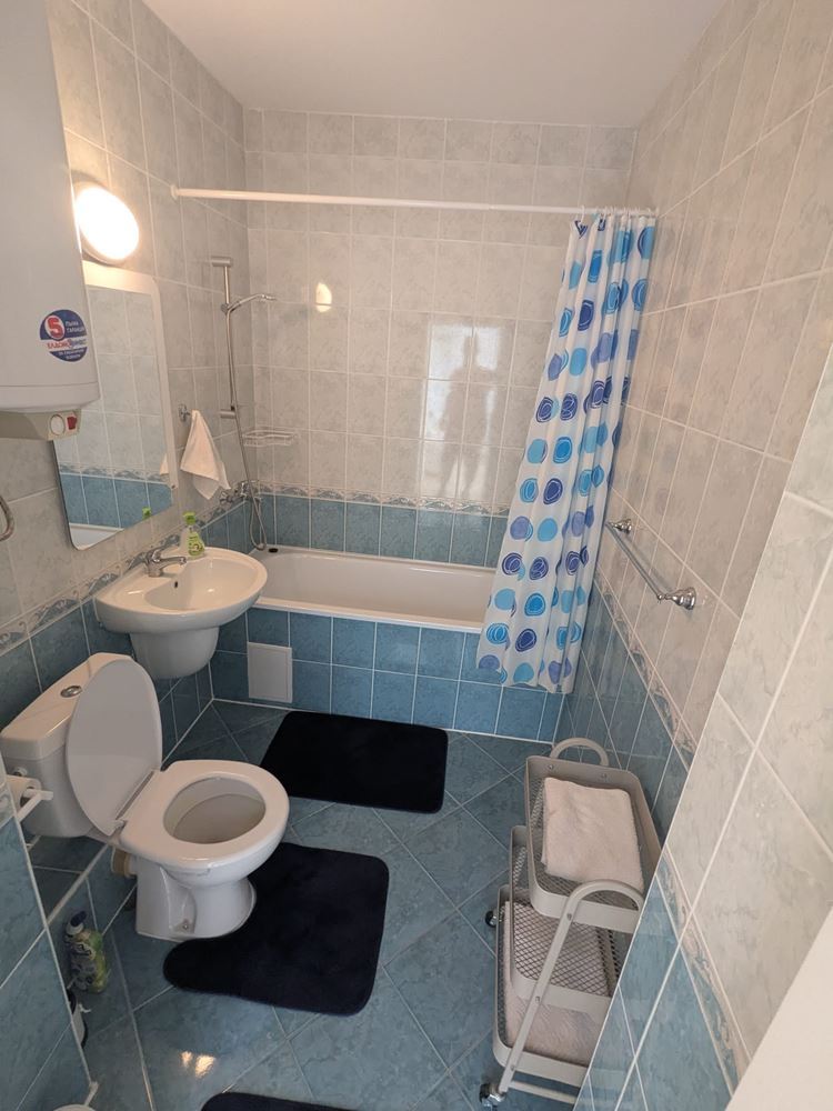 Spacious apartment with two bedrooms and frontal sea panorama in a residential complex in Ravda