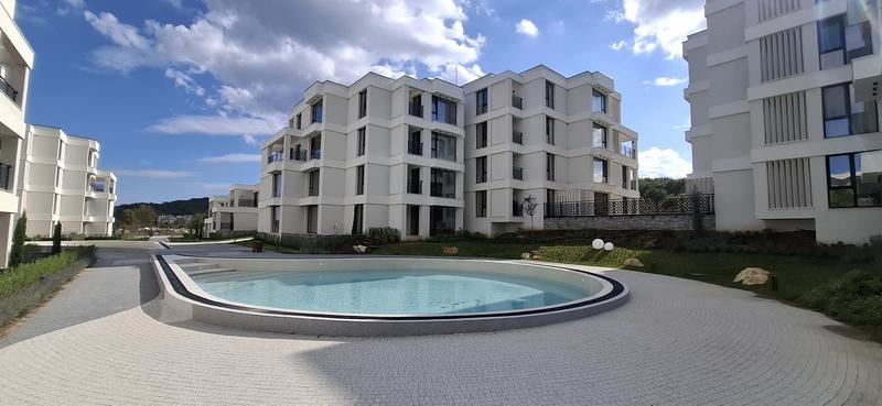 New One-Bedroom Apartment Near Kavatsi Beach – Luxury Complex with Private Beach and Excellent Amenities