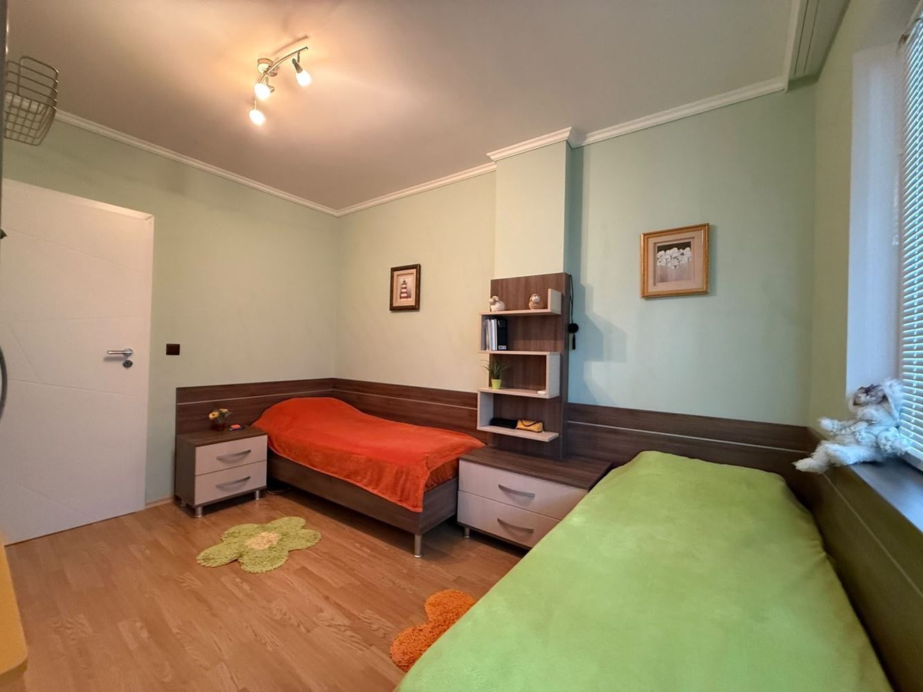 Large Two-Bedroom Apartment Opposite the Sanatorium in Pomorie – Three Terraces, Walk-In Wardrobe and Two Bathrooms