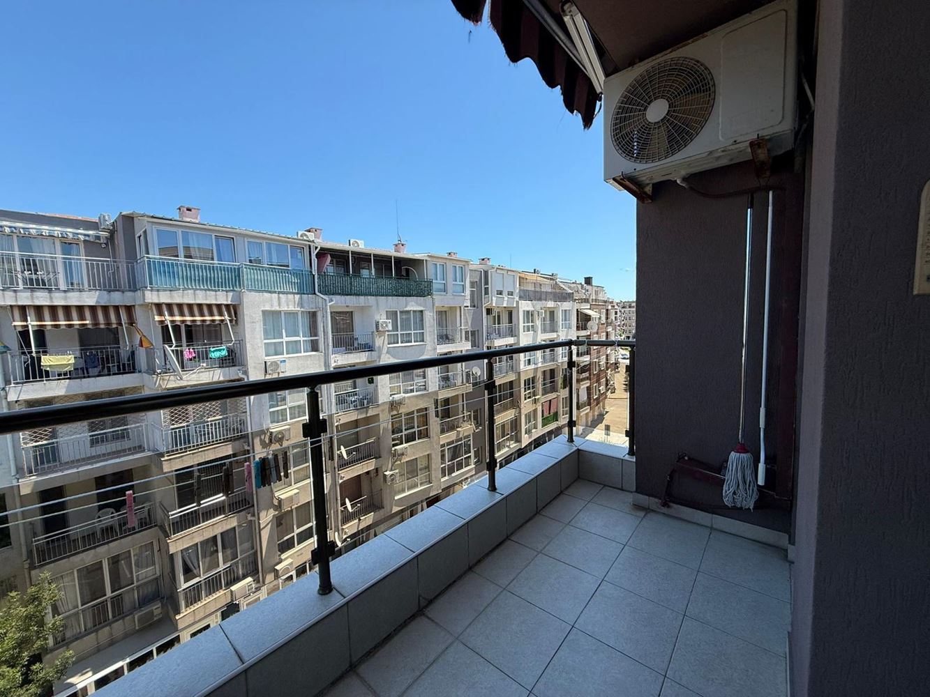 One-bedroom apartment with sea view in the Old Town of Pomorie