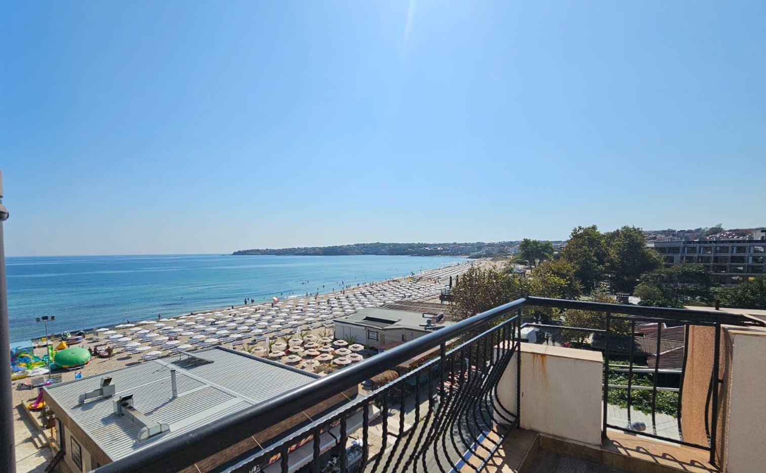 Spacious three-room apartment on the first line of the sea in Sozopol with a unique panoramic terrace