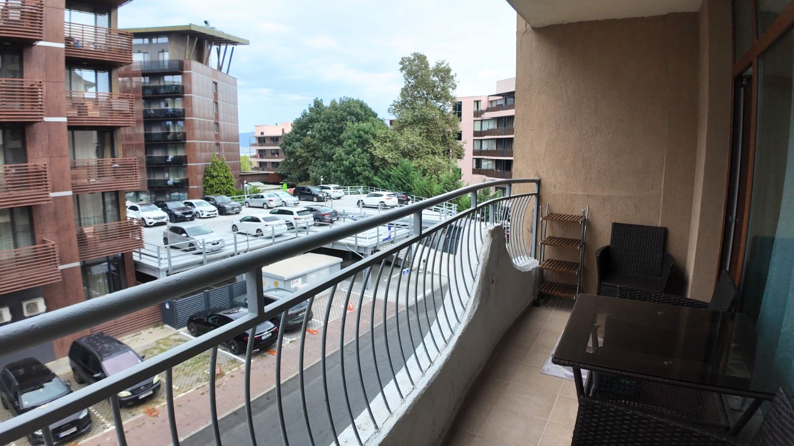 Stylish 1-Bedroom Apartment in a Complex with Swimming Pools and Excellent Amenities