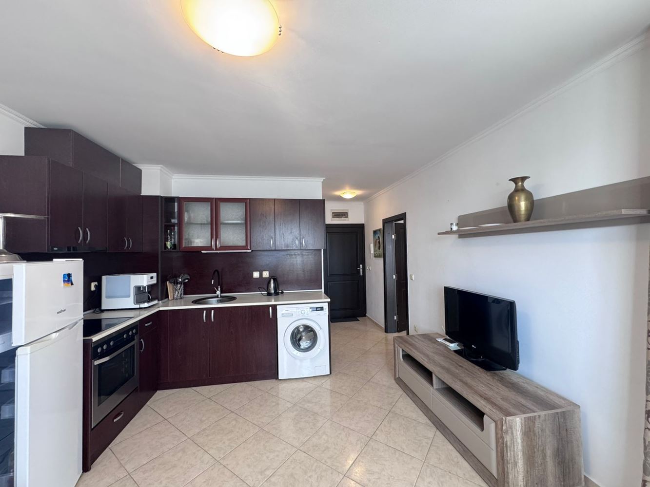 One-Bedroom Apartment in a Gated Complex in Aheloy – Fully Furnished and Ready to Move In