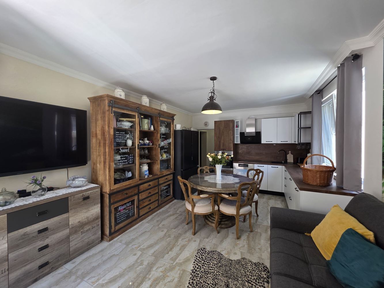 Luxury Three-room Apartment in a Well-Maintained Complex in Sunny Beach
