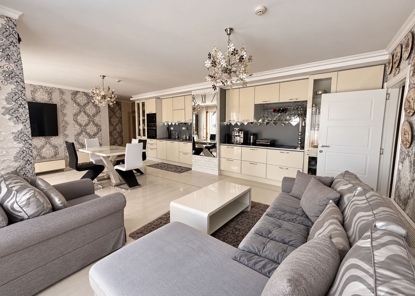 Sveti Vlas: A Particularly Interesting Property with a Pleasant Pool View