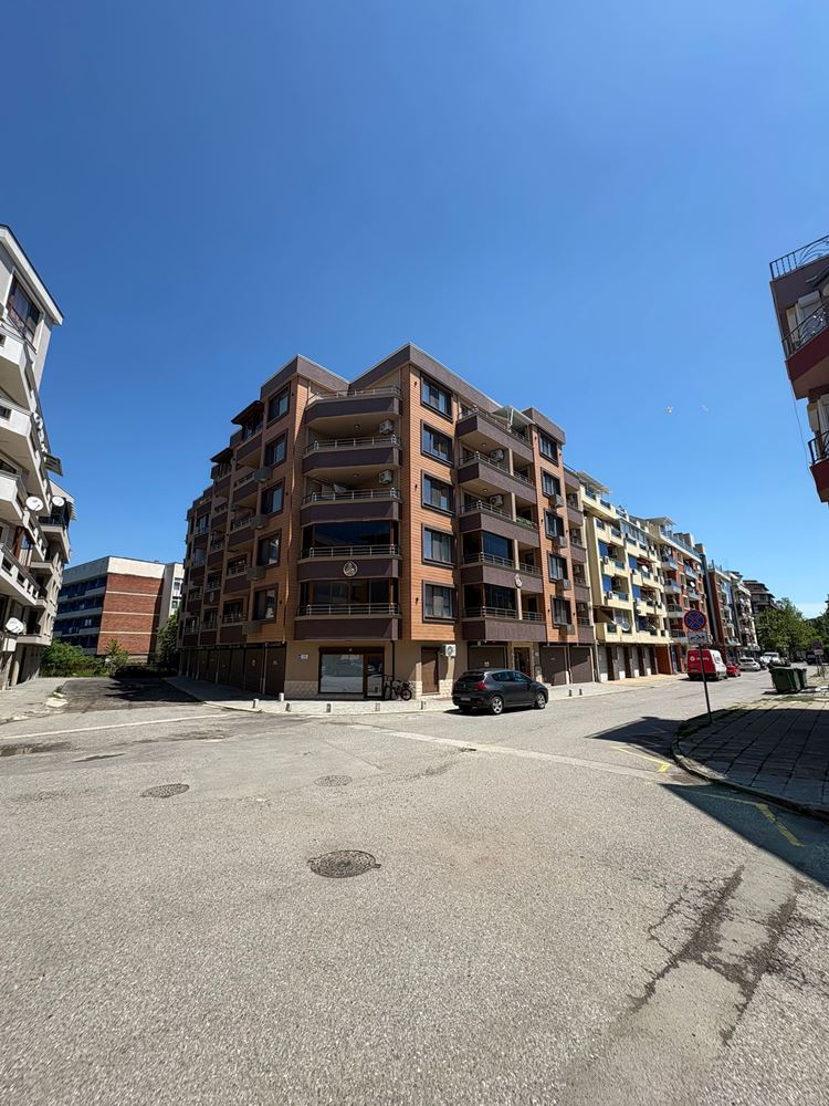 Spacious Two-Bedroom Apartment with Partial Sea View – Excellent Location Close to the City Center and the Beach