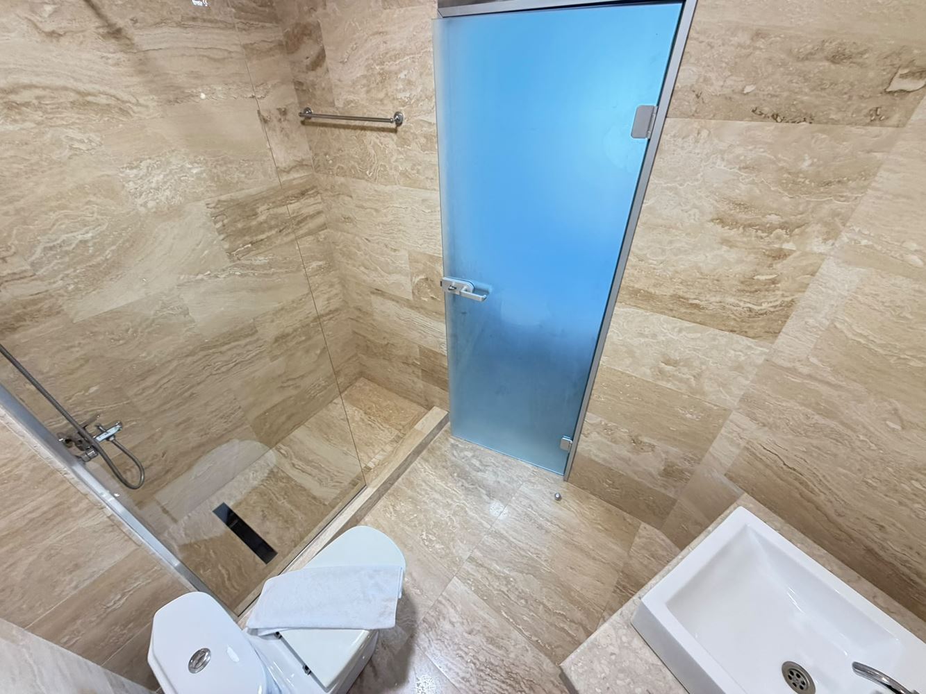 Luxury first-line sea apartment in Sunny Beach with frontal sea view