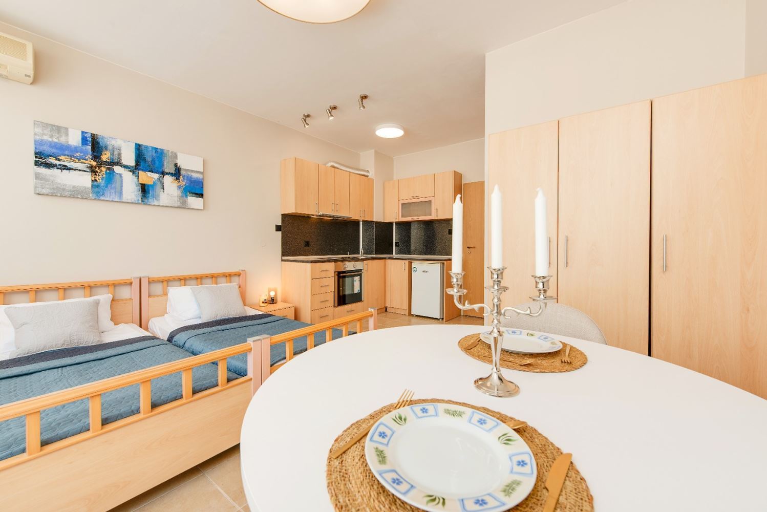 Sunny and spacious studio with sea view in Ravda – 100 m from the beach, in a well-maintained complex with a pool and greenery