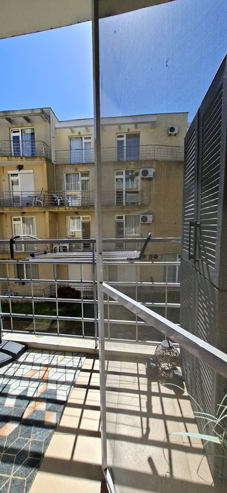 Spacious and bright one-bedroom apartment in a well-maintained complex near Sunny Beach