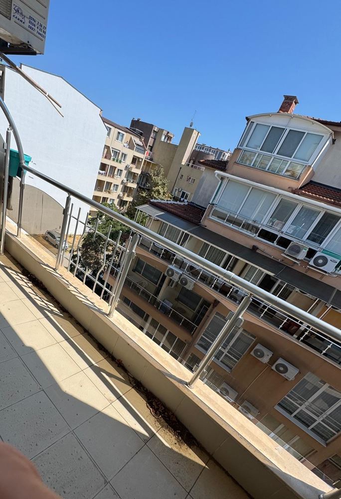 Studio in the Heart of Pomorie – Southern Exposure, 300 Metres from the Sea and Close to the Centre
