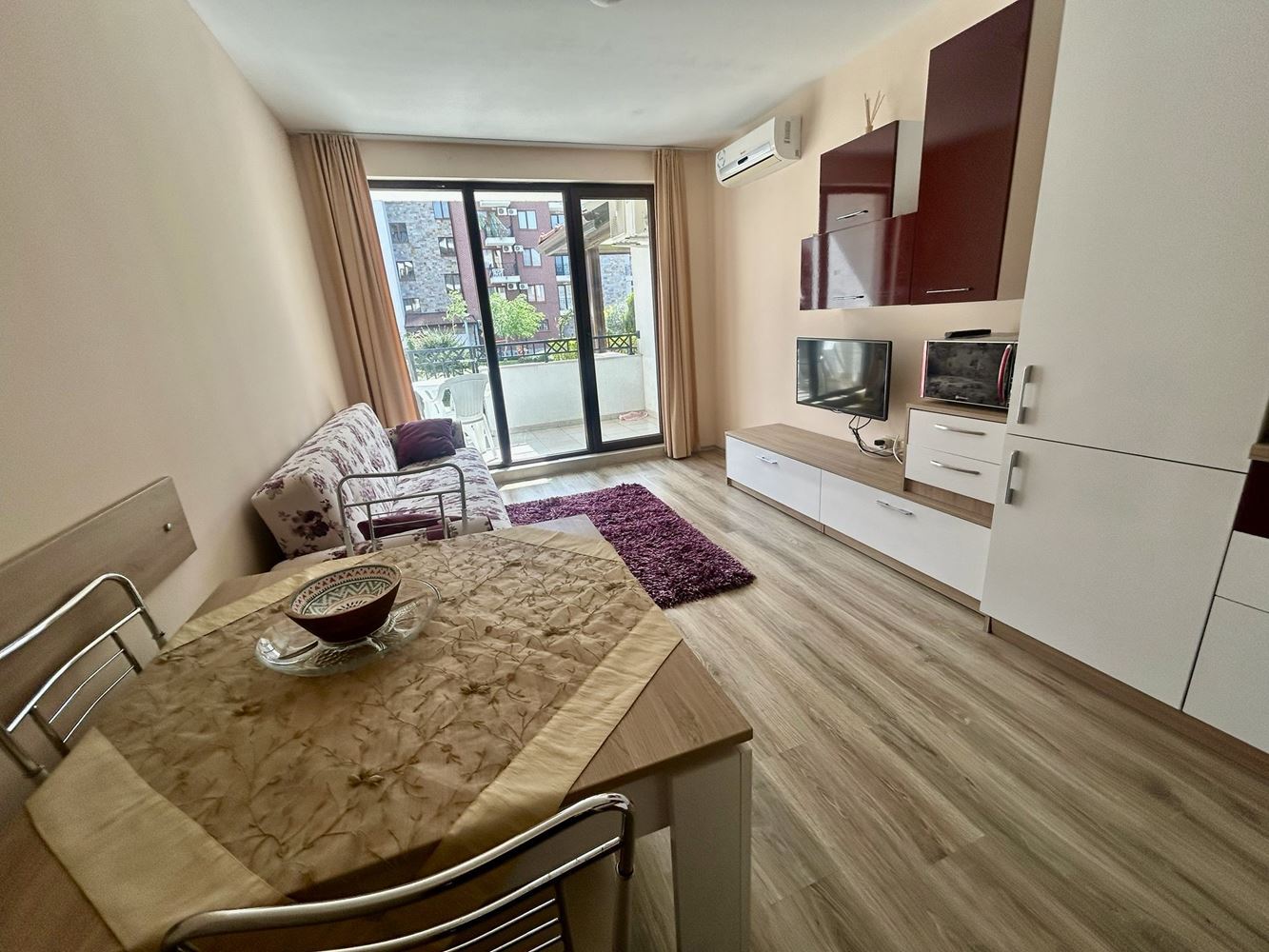 Comfortable one-bedroom apartment with direct access to the pool in Nessebar – an exceptionally convenient offer