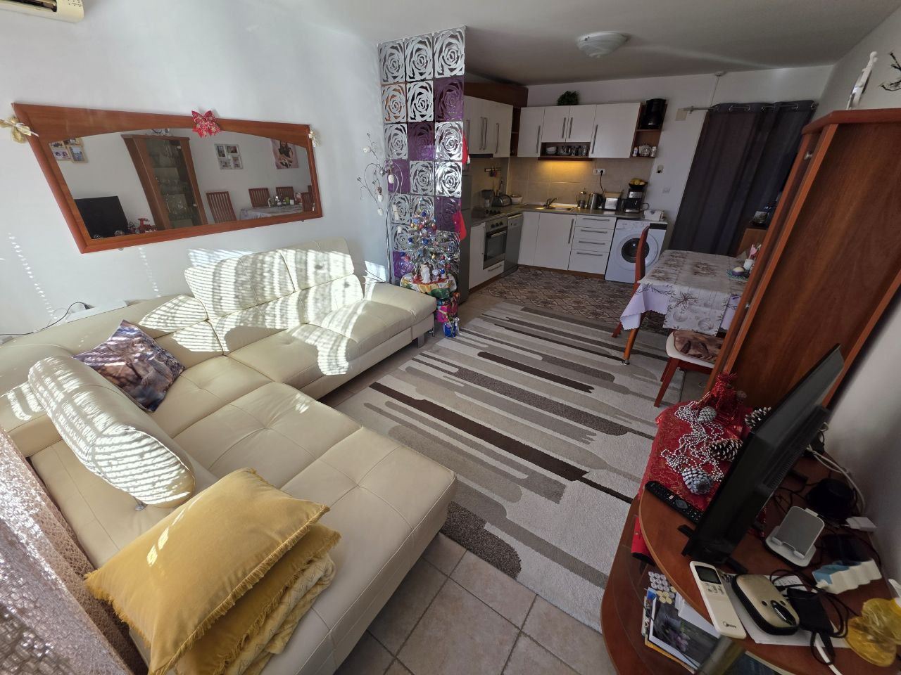 Spacious apartment with two bedrooms in a cozy complex 300 meters from the sea in Ravda