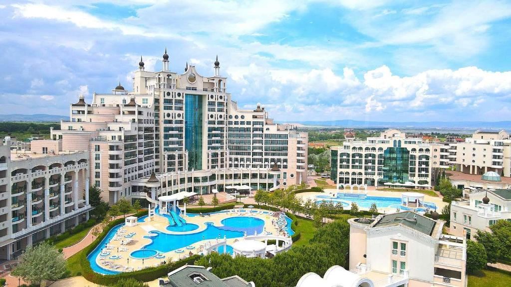 Spacious One-Bedroom Apartment on the First Line in Pomorie