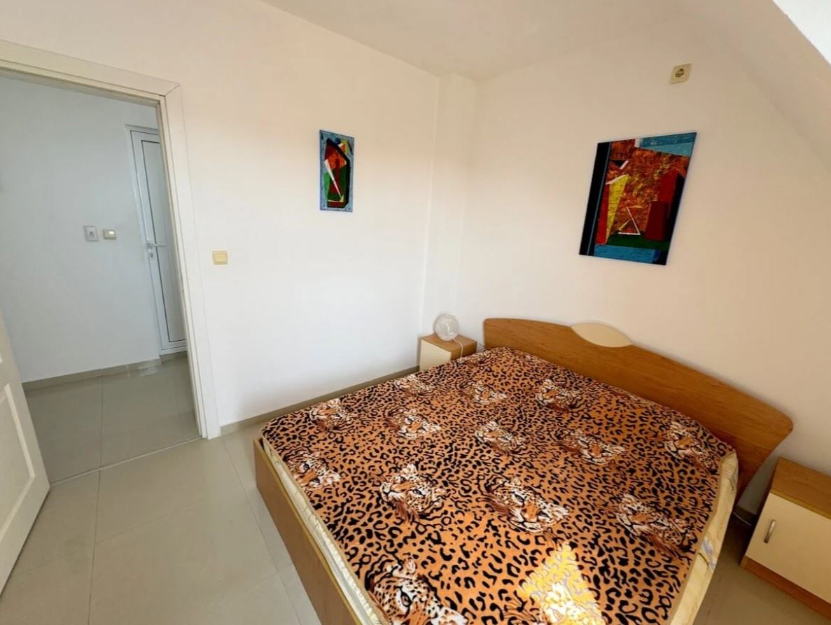 One-bedroom apartment in Ravda – fully furnished, in a residential building and 500 metres from the sea