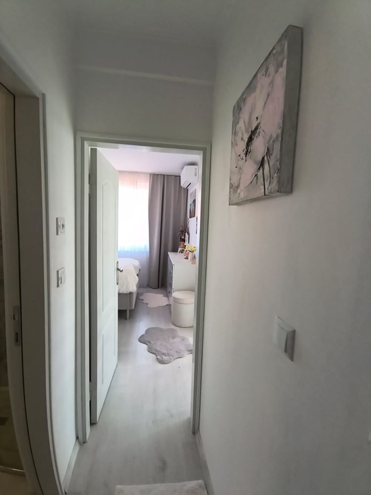 Renovated one-bedroom apartment with panoramic view in a modern complex near Sunny Beach