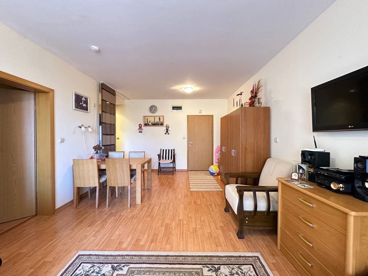 Sveti Vlas – Fully Furnished Apartment on the First Line with Private Beach and Sea Atmosphere