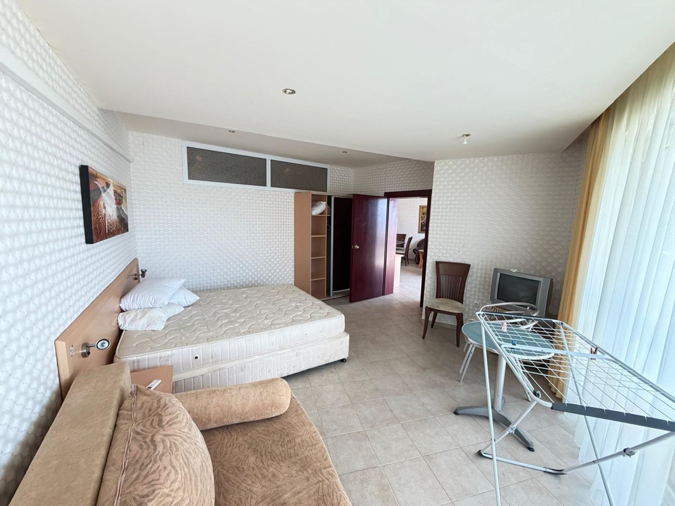 Luxury two-bedroom apartment with sea view 100 meters from the beach in Sunny Beach
