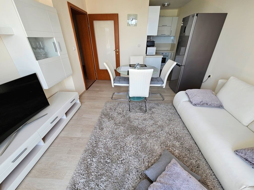 Luxury panoramic apartment on the first line of the sea with two bedrooms and an enormous terrace