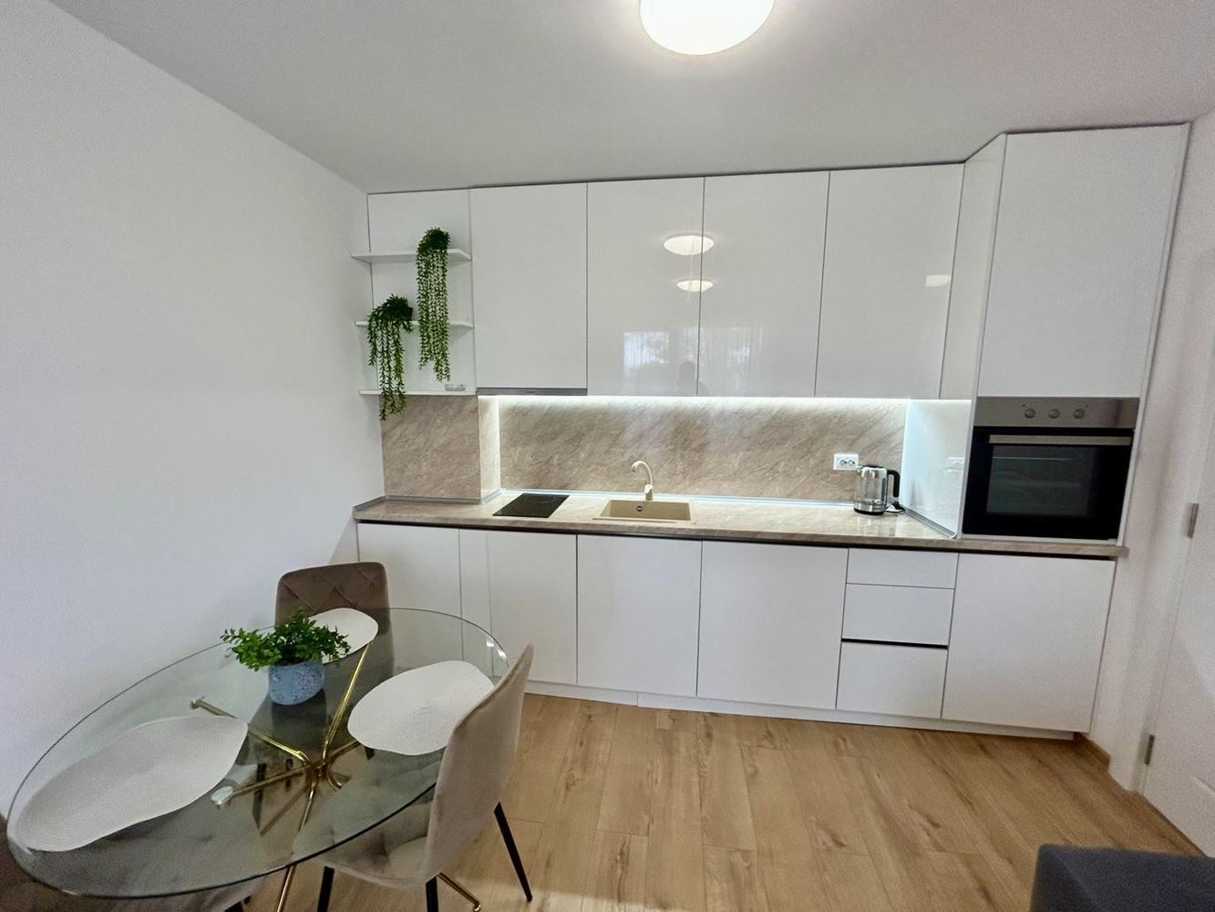 Two-Room Oasis in a New Luxury Complex in Sunny Beach – Pool View