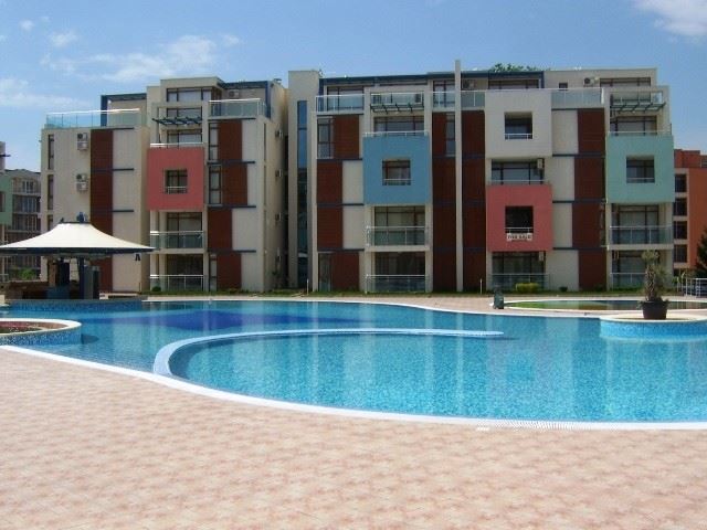 Spacious studio with pool view in Sunny Beach – comfort and excellent location near Cacao Beach