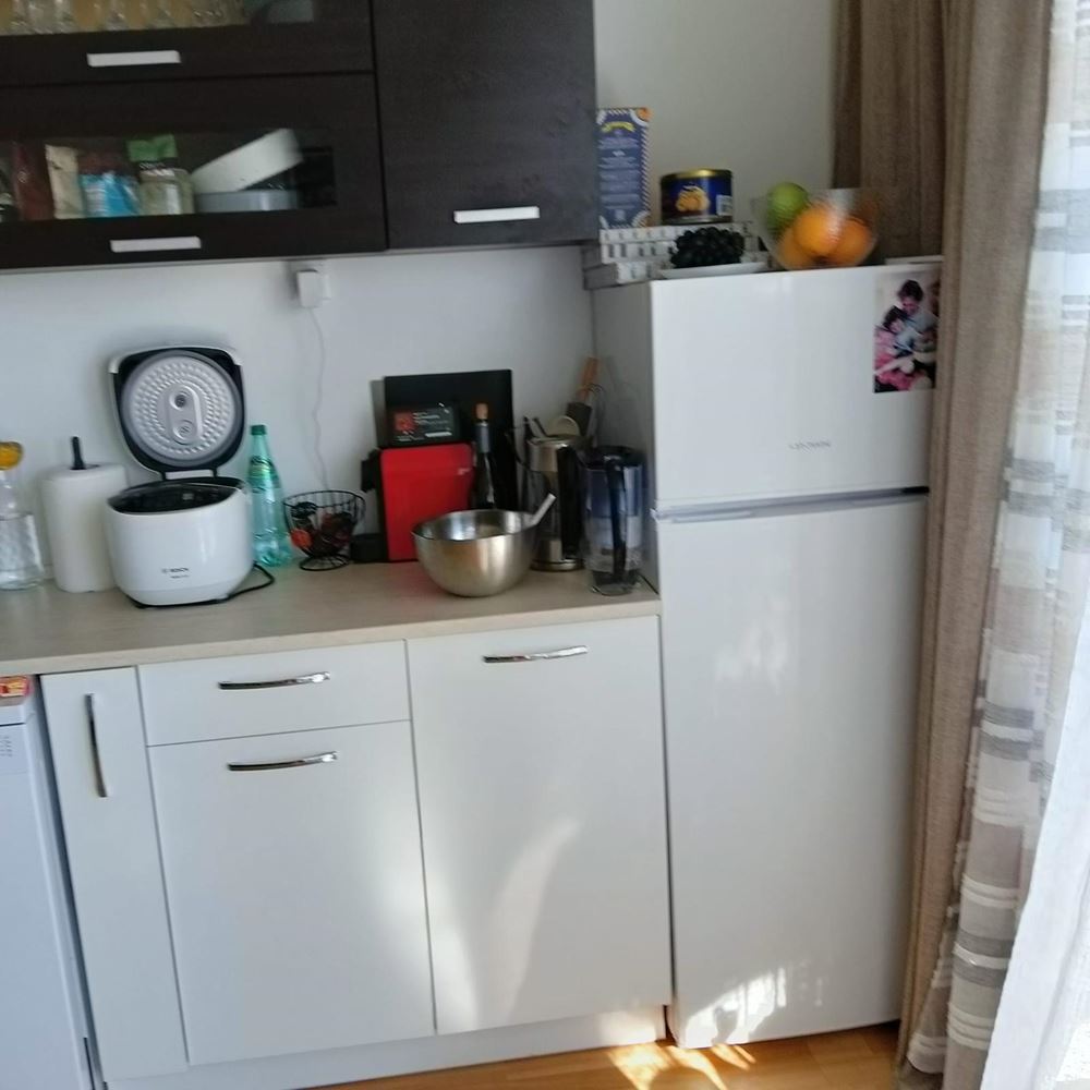 Spacious two-bedroom apartment with sea panorama in Ravda – just meters from the beach, fully furnished and with excellent investment potential